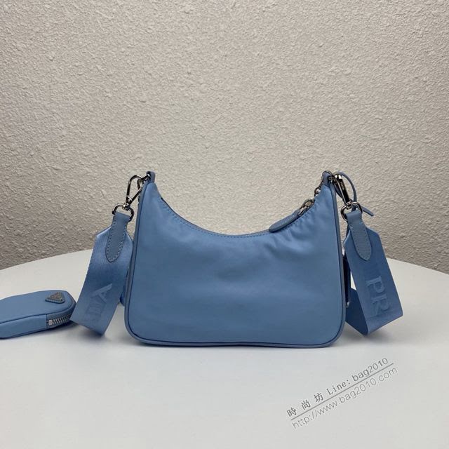 prada女包 普拉達2020新款nylon Hobo手拎包 時尚百搭 prada腋下包 1BH204 Prada單肩斜挎包  pyd2391